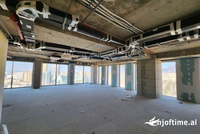 Shesim: Njesi Biznesi si Zyre + 3 Poste Parkimi, Downtown One