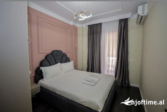 Shtepi me qera Apartament ne Tirane, 1+1, Mobilimi E mobiluar, Pagesa 750  Euro.