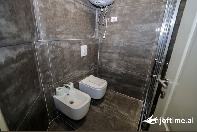 Shtepi me qera Apartament ne Tirane, 1+1, Mobilimi E mobiluar, Pagesa 750  Euro.