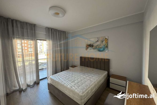 Shtepi me qera Apartament ne Tirane, 2+1, Mobilimi E mobiluar, Pagesa 650  Euro.