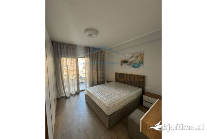 Shtepi me qera Apartament ne Tirane, 2+1, Mobilimi E mobiluar, Pagesa 650  Euro.