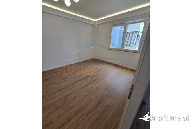 Shtepi ne shitje Apartament ne Tirane, 2+1, Mobilimi Bosh, pa mobiluar, Pagesa 210,000  Euro.