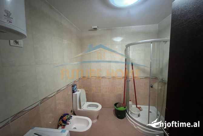 Shtepi ne shitje Apartament ne Tirane, 2+1, Mobilimi E mobiluar, Pagesa 244,000  Euro.