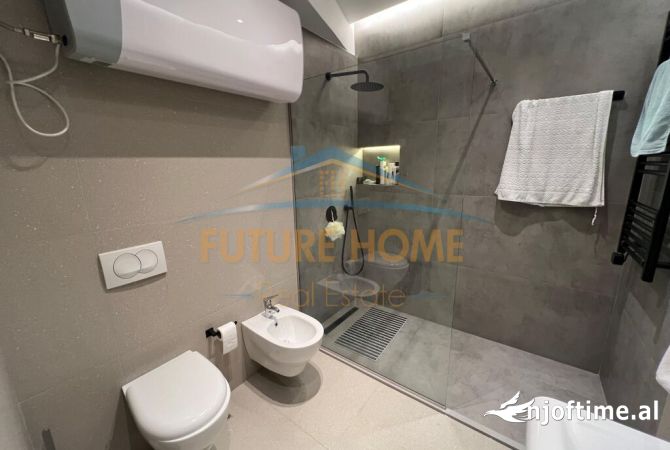 Shtepi ne shitje Duplex(shtepi me 2 kate) ne Tirane, 3+1, Mobilimi E mobiluar, Pagesa 369,000  Euro.