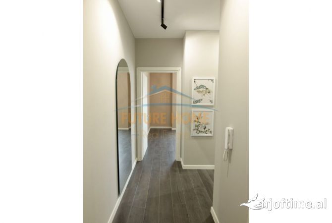 Shtepi ne shitje Apartament ne Tirane, 1+1, Mobilimi Bosh, pa mobiluar, Pagesa 178,000  Euro.