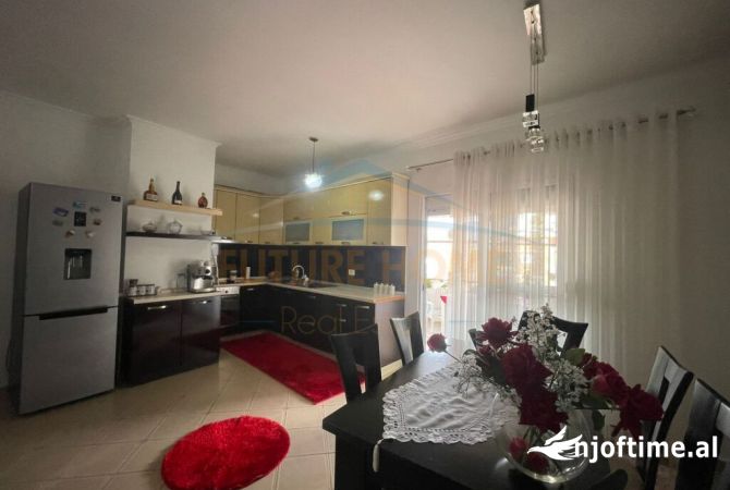 Shtepi ne shitje 1+1 ne Tirane - 180,000 Euro