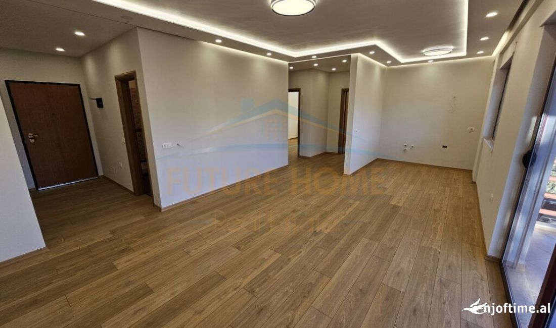 Shtepi ne shitje Apartament ne Tirane, 2+1, Mobilimi Bosh, pa mobiluar, Pagesa 260,000  Euro.