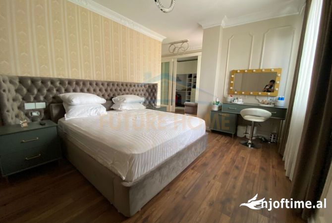 Shtepi ne shitje Duplex(shtepi me 2 kate) ne Tirane, 2+1, Mobilimi E mobiluar, Pagesa 525,000  Euro.