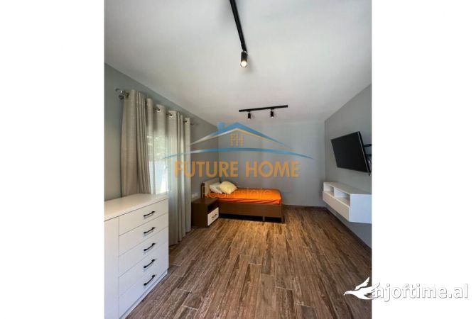 Shtepi ne shitje Vila Luksoze ne Durres, 3+1, Mobilimi E mobiluar, Pagesa 440,000  Euro.