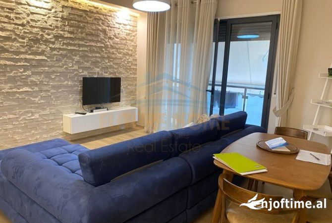 Shtepi ne shitje Apartament ne Tirane, 1+1, Mobilimi E mobiluar, Pagesa 155,000  Euro.