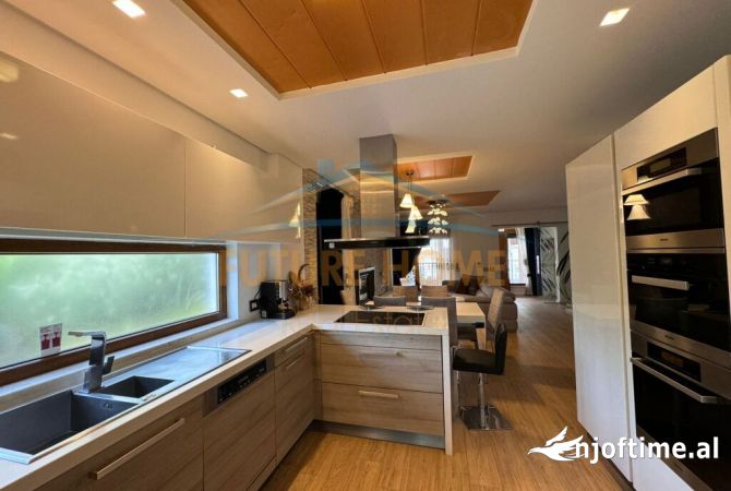 House for Sale 4+1 in Tirana - 600,000 Euro