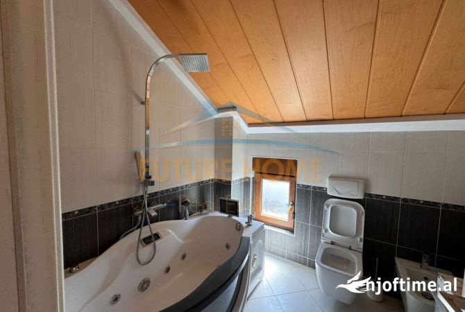 Shtepi ne shitje Vila Luksoze ne Tirane, 4+1, Mobilimi E mobiluar, Pagesa 600,000  Euro.