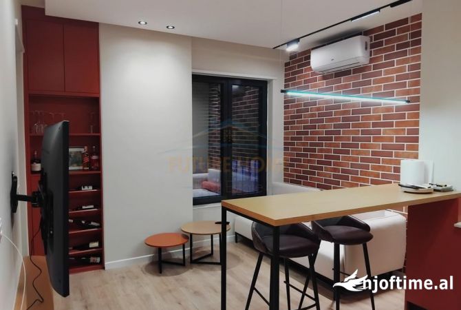 Shtepi me qera Apartament ne Tirane, 1+1, Mobilimi E mobiluar, Pagesa 800  Euro.
