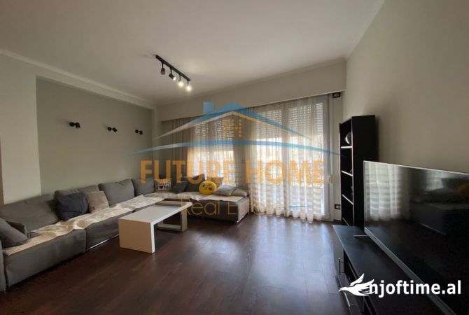 Shtepi ne shitje Apartament ne Tirane, 2+1, Mobilimi E mobiluar, Pagesa 300,000  Euro.