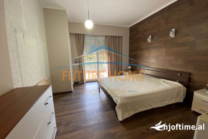 Shtepi ne shitje Apartament ne Tirane, 2+1, Mobilimi E mobiluar, Pagesa 300,000  Euro.