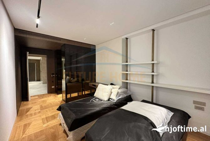 Shtepi ne shitje Apartament ne Tirane, 2+1, Mobilimi E mobiluar, Pagesa 1,290,000  Euro.