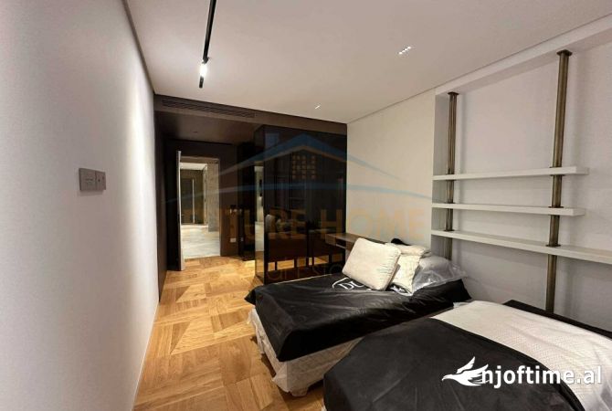 Shtepi ne shitje Apartament ne Tirane, 2+1, Mobilimi E mobiluar, Pagesa 1,290,000  Euro.