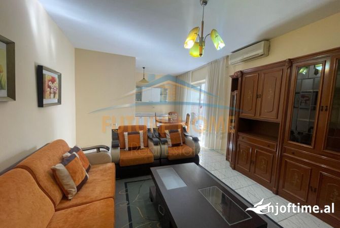 Shtepi ne shitje Apartament ne Tirane, 2+1, Mobilimi E mobiluar, Pagesa 173,000  Euro.