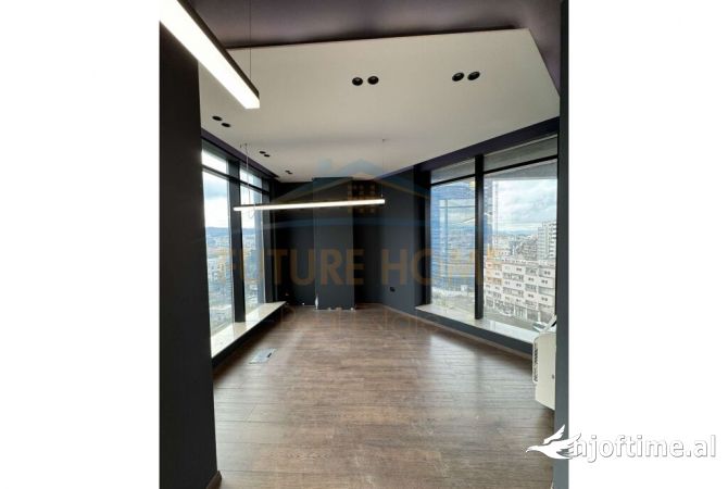 Ambient biznesi me qera 3+1 ne Tirane - 1,470 Euro