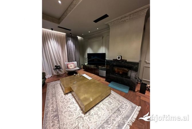 Shtepi ne shitje Apartament ne Tirane, 3+1, Mobilimi E mobiluar, Pagesa 1,050,000  Euro.