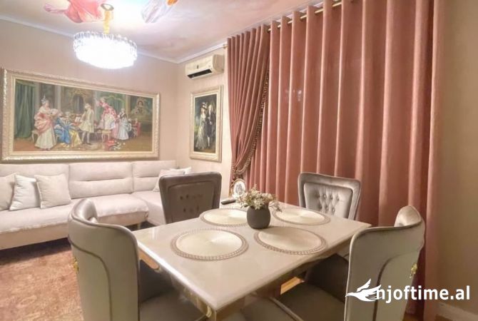 Shtepi me qera 2+1 ne Tirane - 1,200 Euro