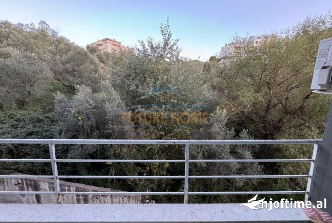 Shtepi me qera 2+1 ne Tirane - 700 Euro