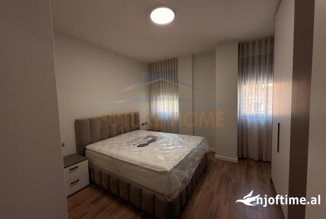 Shtepi me qera Apartament ne Tirane, 2+1, Mobilimi E mobiluar, Pagesa 1,100  Euro.