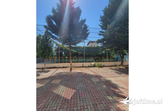 Ambient biznesi me qera 4+1 ne Tirane - 3,500 Euro