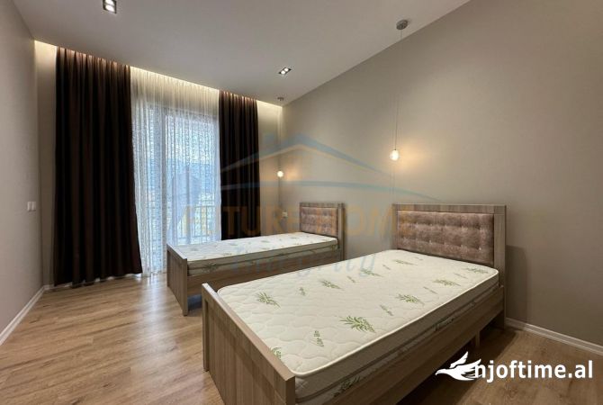 Shtepi me qera Apartament ne Tirane, 2+1, Mobilimi E mobiluar, Pagesa 700  Euro.