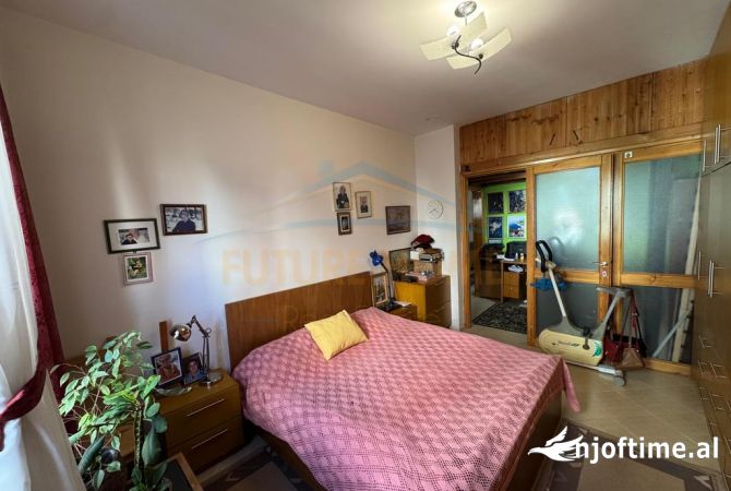 Shtepi ne shitje Apartament ne Tirane, 2+1, Mobilimi E mobiluar, Pagesa 225,000  Euro.