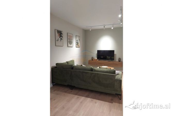 Shtepi me qera 1+1 ne Tirane - 1,000 Euro