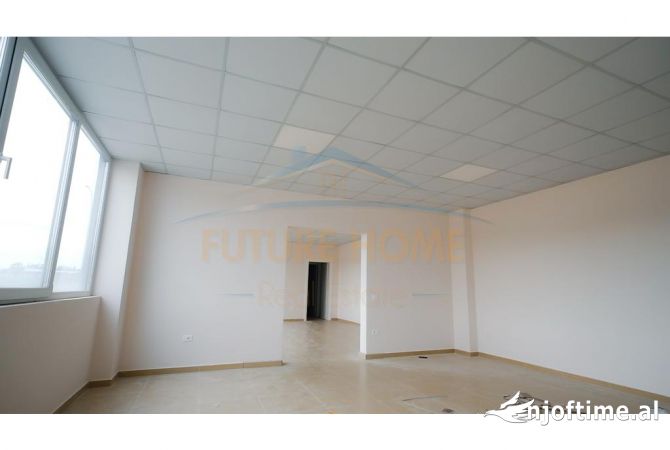 Qera, Kapanon, Autostrada Tirane-Durres.