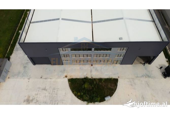 Ambient biznesi me qera 4+1 ne Tirane - 16,000 Euro