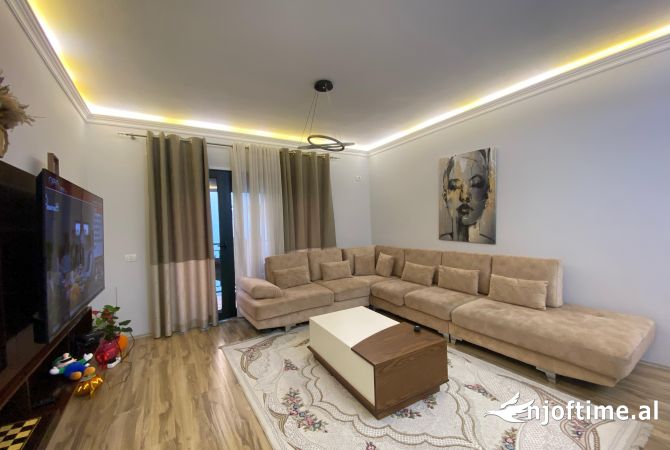 Shtepi ne shitje 3+1 ne Tirane - 260,000 Euro