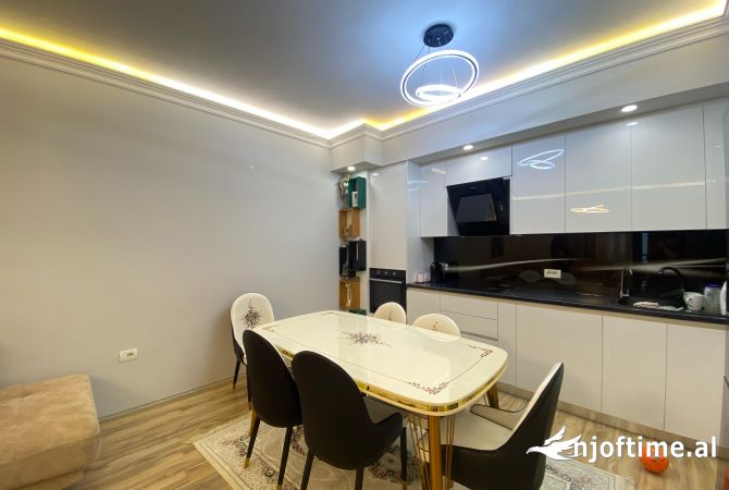 Shtepi ne shitje 3+1 ne Tirane - 260,000 Euro