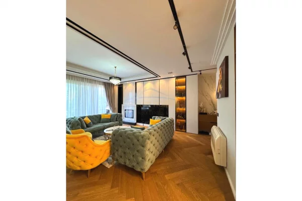 Shtepi ne shitje 2+1 ne Tirane - 370,000 Euro