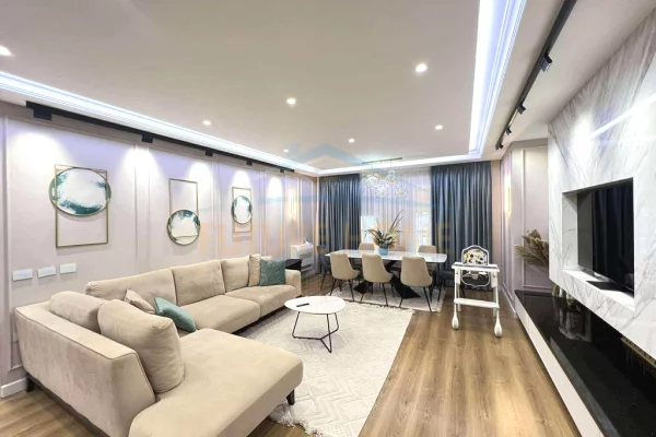 Shtepi ne shitje 3+1 ne Tirane - 245,000 Euro