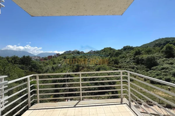 Shtepi ne shitje 2+1 ne Tirane - 2,050,000 Euro