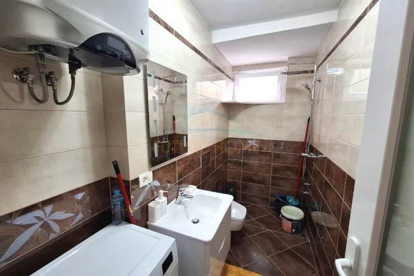 Shtepi me qera 2+1 ne Tirane - 800 Euro