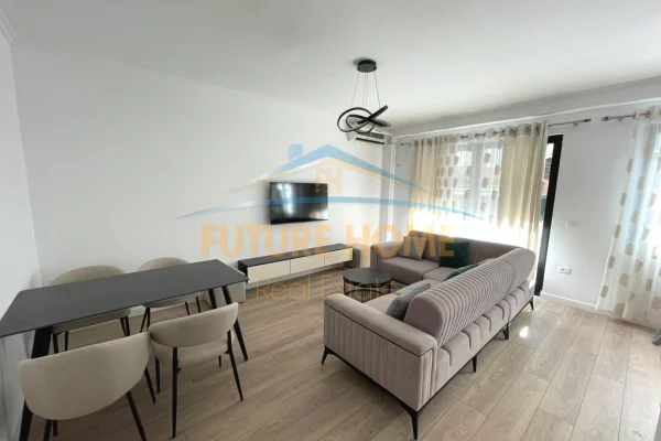 Shtepi me qera 2+1 ne Tirane - 800 Euro