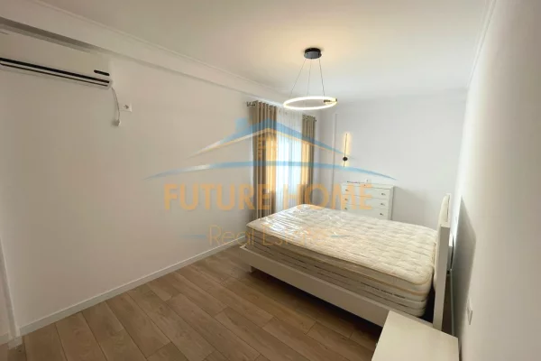 Shtepi me qera Apartament ne Tirane, 2+1, Mobilimi E mobiluar, Pagesa 800  Euro.