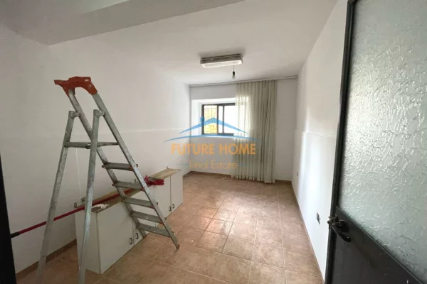 Shtepi me qera 2+1 ne Tirane - 600 Euro