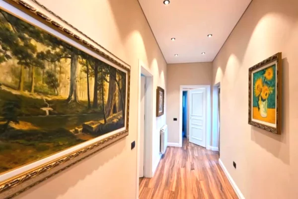 Shtepi me qera Vila Luksoze ne Tirane, 5+1, Mobilimi E mobiluar, Pagesa 3,500  Euro.