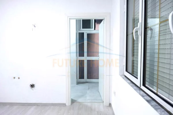 Apartment for rent in Tirana 2+1, Emty