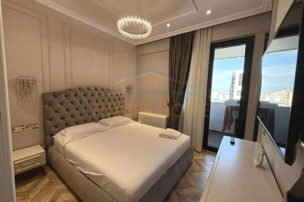 Shtepi ne shitje Apartament ne Tirane, 2+1, Mobilimi E mobiluar, Pagesa 350,000  Euro.