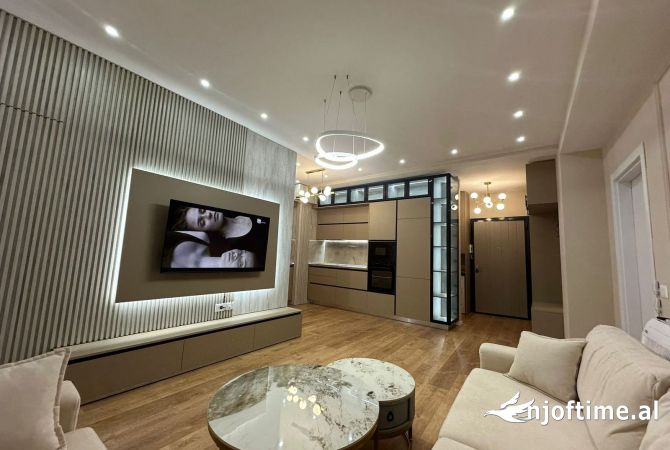Shtepi me qera 2+1 ne Tirane - 1,300 Euro