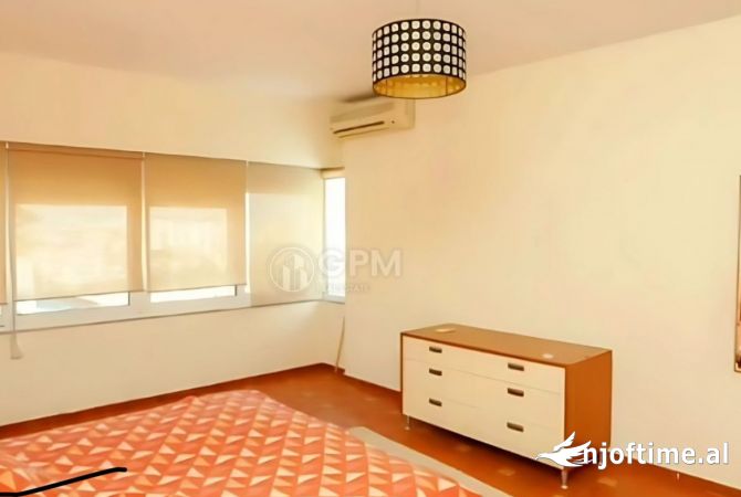 Shtepi me qera 2+1 ne Tirane - 750 Euro