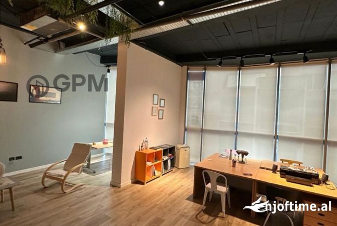 Ambient biznesi me qera 3+1 ne Tirane - 1,500 Euro