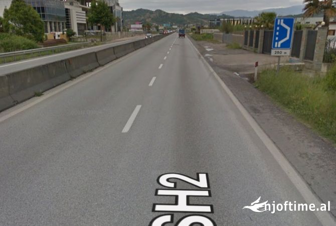 SHITET TOKE BUZE RRUGES KRYESORE TIRANE MAMINAS!