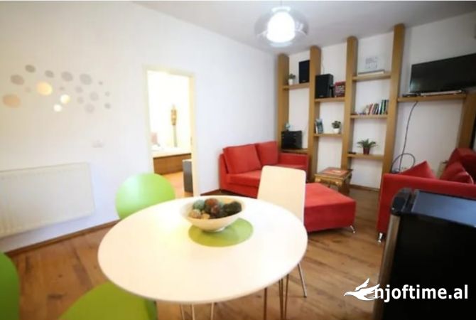Shtepi me qera 2+1 ne Tirane - 750 Euro